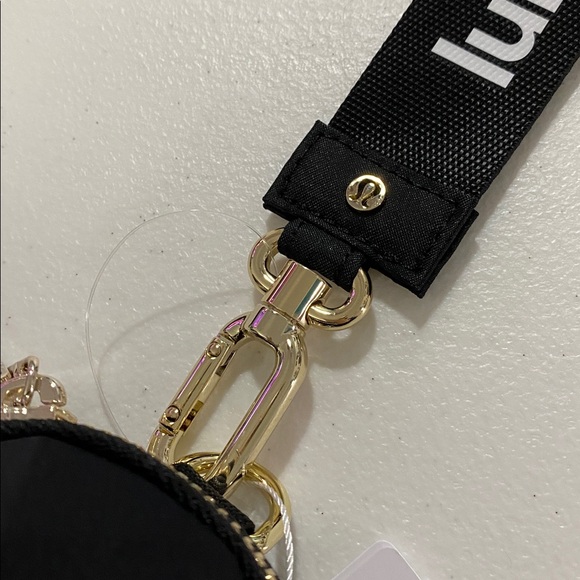 Lululemon - Heart Wristlet - NWT - Picture 3 of 9